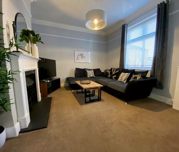 Terraced House to rent on - Photo 2