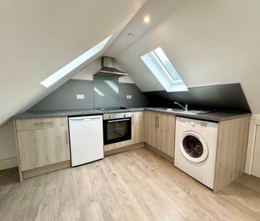 1 bedroom flat to rent - Photo 2