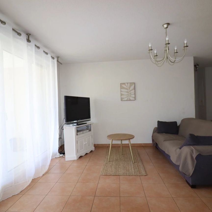 Location Appartement 4 pièces 80m² MARSEILLE 6ème - Photo 1