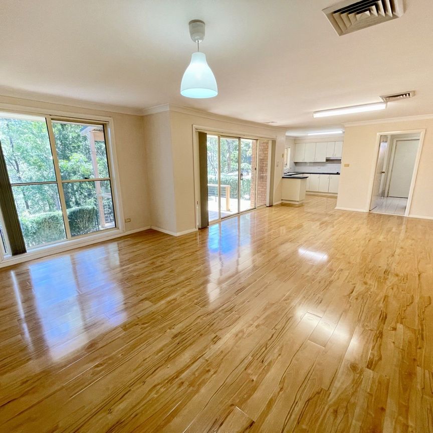 Spacious 4 Bedroom Family Home in a Quiet Cul-De-Sac - Photo 1