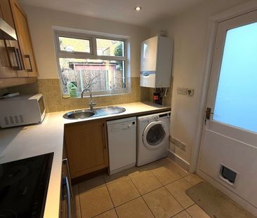 Primrose Avenue - Photo 4