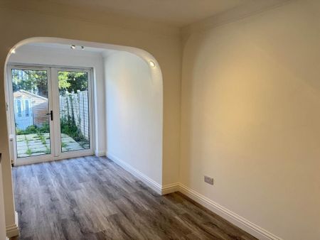 3 bedroom house to rent - Photo 2