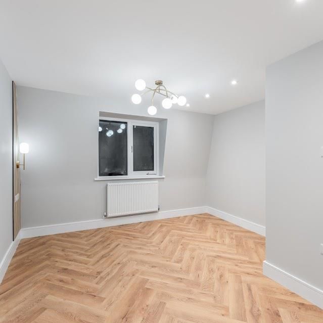 Flat 2, 33 Lawrence Buildings, London N16 - Photo 1