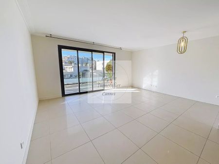 Location Appartement 2 pièces 56m² CANNES 06400 - Photo 3
