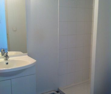 Location Appartement 1 pièce 34m² VICHY 03200 - Photo 2