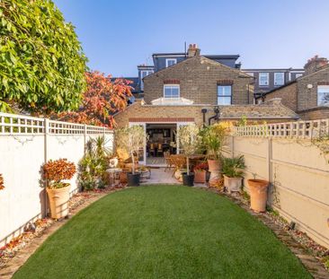 4 bedroom terraced house to rent - Photo 6