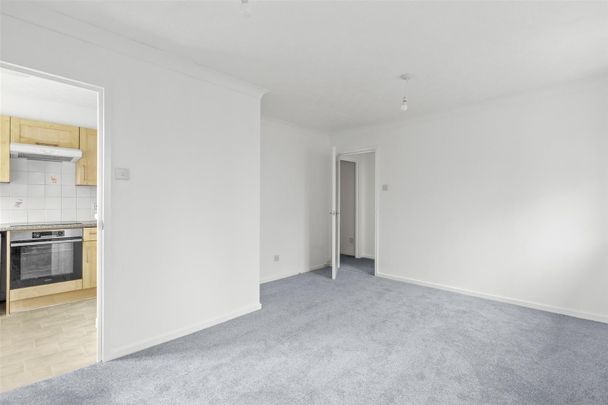 Dormer Close, The Willows, Aylesbury - Photo 1