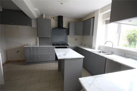 6 bedroom detached house to rent - Photo 4