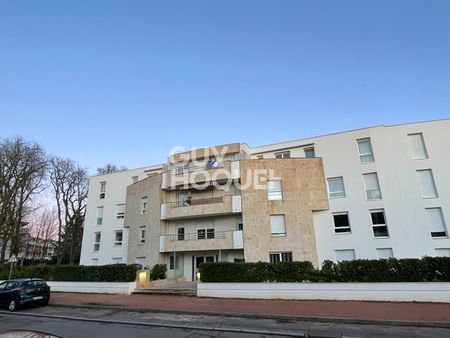 QUARTIER TOISON D'OR : T2 AVEC PISCINE ET PARKING - Photo 5