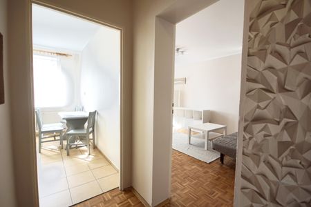 Duże 2 pokojowe mieszkanie Centrum - Zdjęcie 2