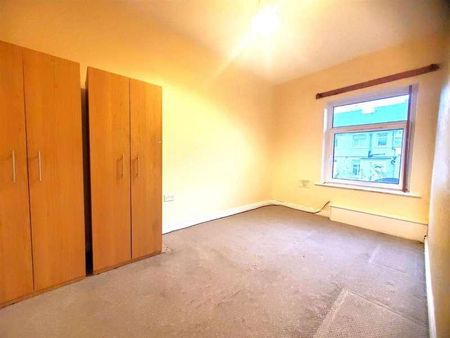 Hall Avenue, Thornton Lodge, Huddersfield, HD1 - Photo 4