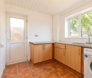 2 bed House - End Terrace To Let - Photo 5
