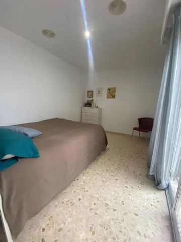 Carrer del Periodista José Ombuen, Valencia, Valencian Community 46010 - Photo 4