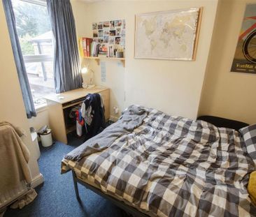 5 bedroom house to rent - Photo 2