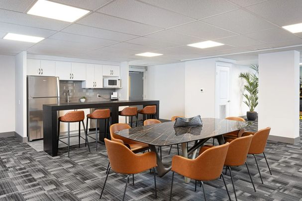 For Lease - 425 Watson Parkway Unit# 1007, Guelph, Ontario - Photo 1