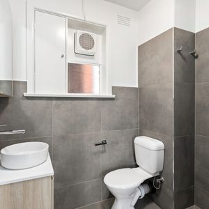 3/1A Washington Street, Toorak, Vic 3142 - Photo 2