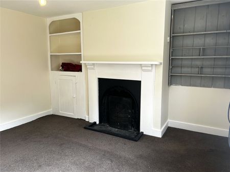 Cambridge Cottage, The Common - Photo 2