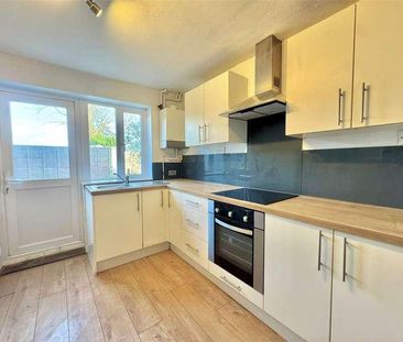 Upper Weybourne Lane, Farnham, Surrey, GU9 - Photo 5