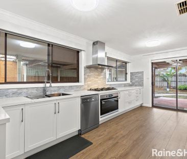 Spacious Family Home in Convenient Roxburgh Park - Photo 6