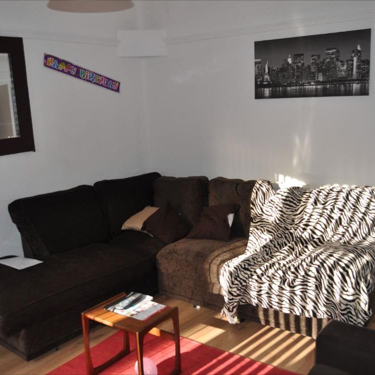 7 Bed Semi-Detached House, Curzon Avenue, M14 - Photo 1