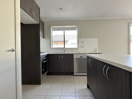 19 Grampians Parade, Shepparton North VIC 3631 - Photo 5