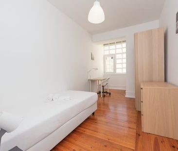 Avenida António Augusto de Aguiar, Lisbon, Lisbon 1050-010 - Photo 6