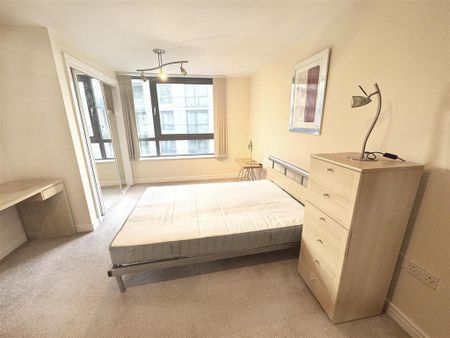 2 bedroom apartment to rent - Photo 2