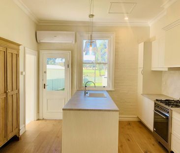 Newley renovated 3 Bedroom House in Hermitage Flat - Photo 4