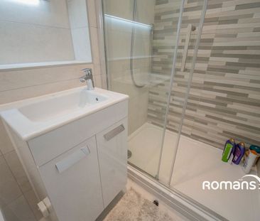 Corn Path, Finchwood Park, Wokingham, RG40 - Photo 5