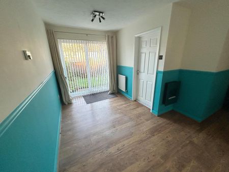 2 bedroom terraced house to rent - Photo 2