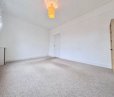 Staines Road, Twickenham, TW2 5AH - Photo 6