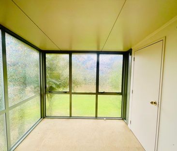 GLEN EDEN, 3 BEDROOM - Photo 3