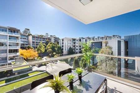 Exquisite Two Bed Plus Study Apartment with City Views and Two Parking - Photo 5