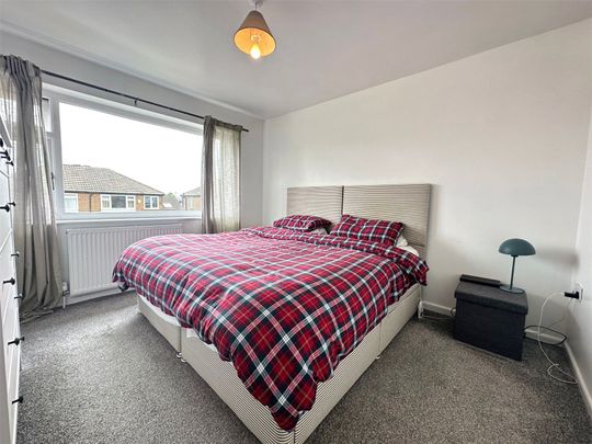 14, Uppermoor Close, Pudsey, West Yorkshire, LS28 8BU - Photo 1