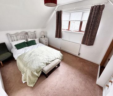 3 bedroom detached house to rent - Photo 2