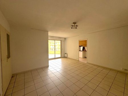 Location Appartement 3 pièces 72m² AIX EN PROVENCE 13100 - Photo 2