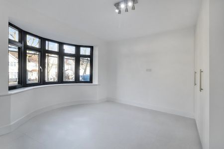 Victoria Avenue, Wembley, HA9 - Photo 3