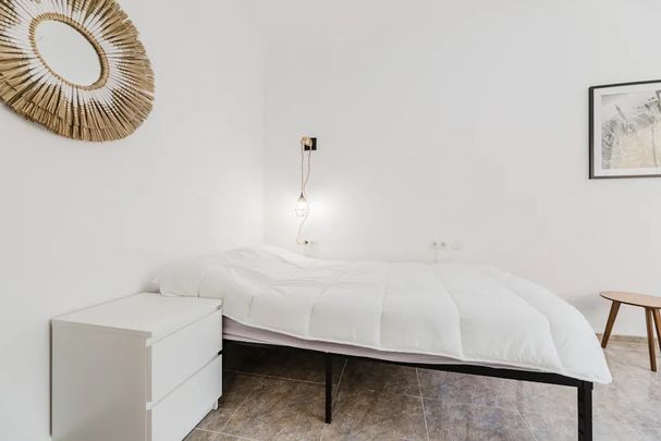 Carrer de la Indústria, Valencia, Valencian Community 46022 - Photo 1