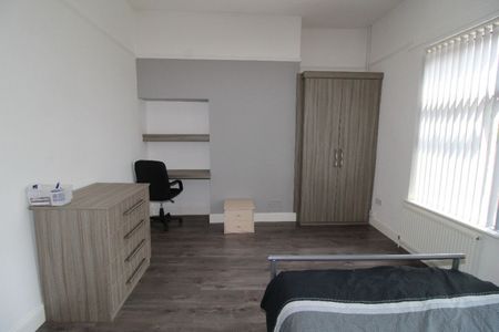 Kenmure Place, PRESTON, Lancashire PR1 6DD - Photo 5