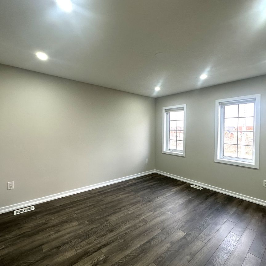 For Lease - 112 Golden Springs Drive, Brampton, Ontario - Photo 1