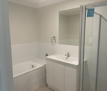 Modern Duplex in Chisholm Rent 1 or both - Photo 6