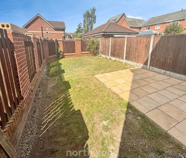 4 bedroom semi-detached house to rent - Photo 4