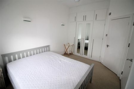 Apartment For Rent St. Andrews Road, Southsea - Photo 4