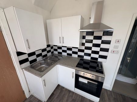 Woodfield Street, Morriston, SWANSEA - Photo 4