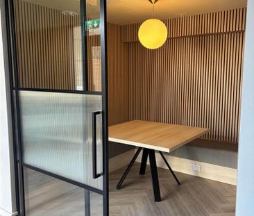 1 bedroom in a flat share to rent - Photo 1