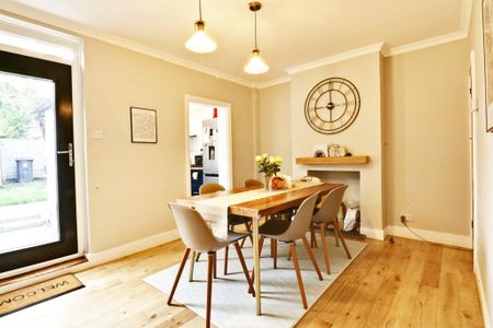2 bedroom terraced house to rent - Photo 3