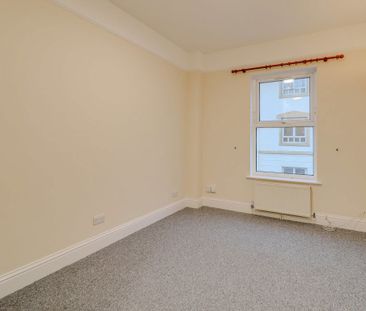 A 1 Bedroom Flat in Fairview GL52 2JU - Photo 1