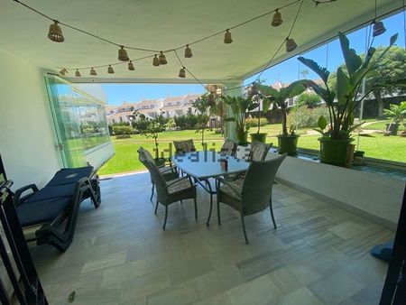 Alquiler de piso en Sitio de Calahonda - Photo 4