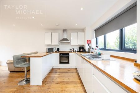 3 bedroom terraced house to rent - Photo 5