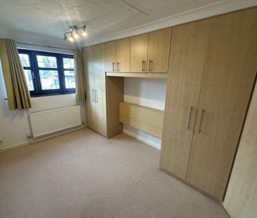 Broom Gardens - Photo 6